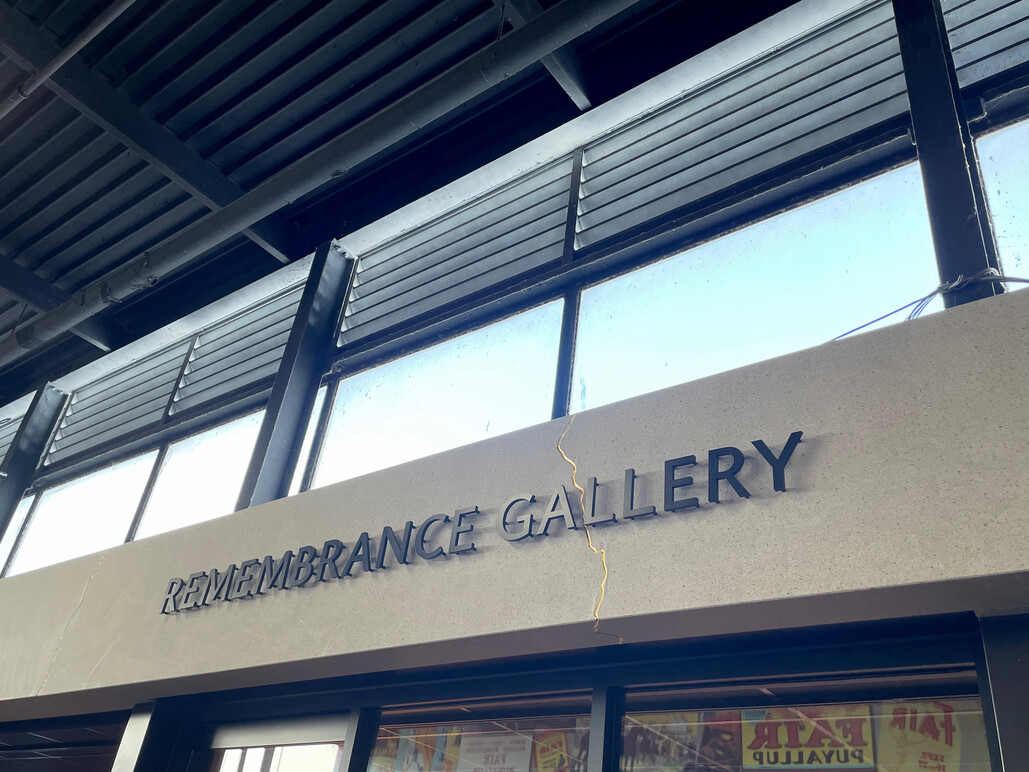 The Remembrance Gallery has a prominent feature known as the kinsugi effect.